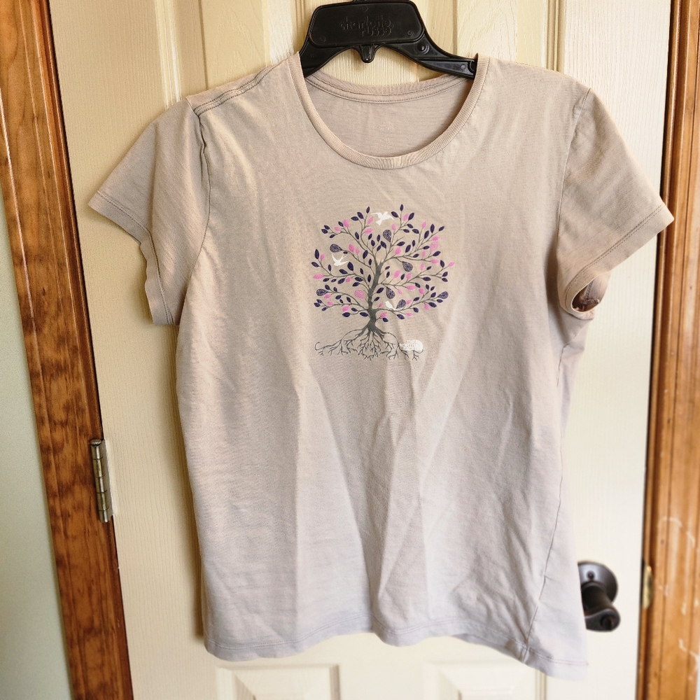The North Face graphic tree Tshirt lt. grey Sz L